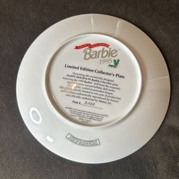 Vintage Happy Holiday Barbie Plate 1995 Limited Edition Collectors Plate #3122 - Picture 5 of 9